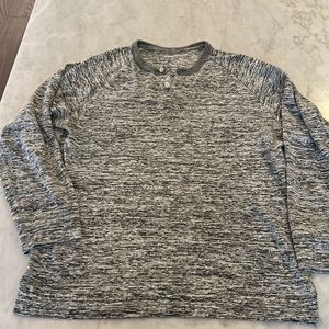 Bonobo Slim-fit Henley, size large, marled gray